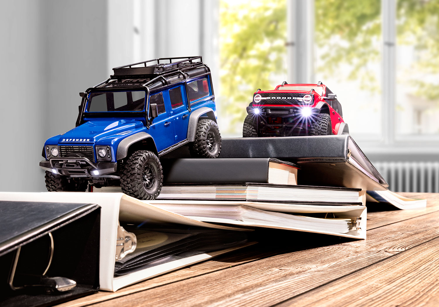 Automodel Traxxas TRX-4M 1/18 Scale and Trail Crawler - Land Rover Defender